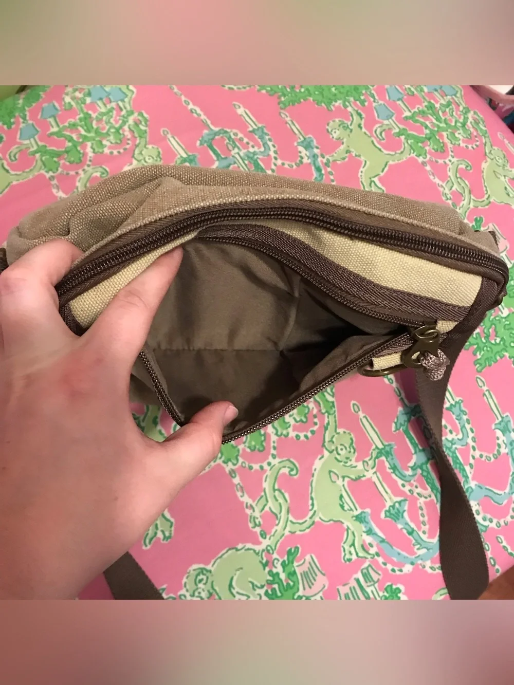 SCRUFFY DOG Canvas Messenger Bag